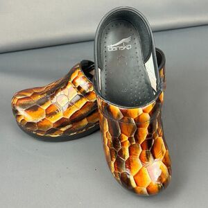 Dansko Professional Tiger Eye Patent Leather Snake Skin Print Clog EU 40 US 10